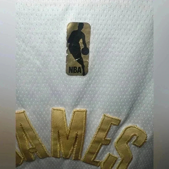 T-Gold Series of The NBA Of Angeles Lakers Brand Nike  Size 50 Lebron Jame - Picture 6 of 8